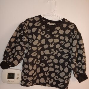 3T Jessica Simpson Browinsh and Black Patterned Top
